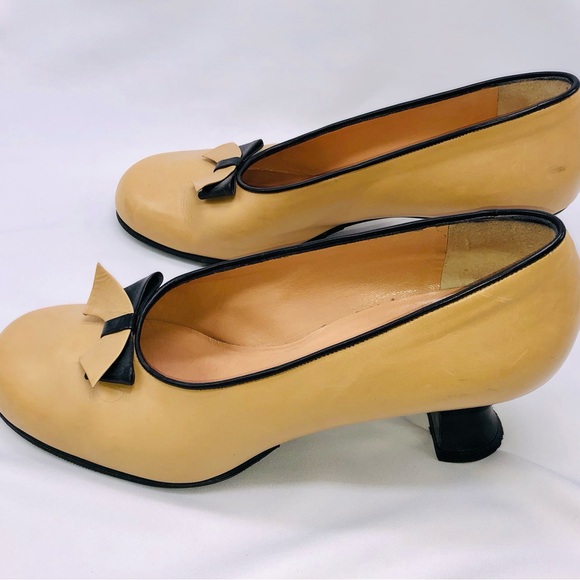Rare Peter Fox tan vintage leather pumps with bow- Size 10 - Picture 3 of 8